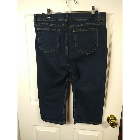 Rafaella Weekend Woman's 12 Jeans Cropped Mid Rise Straight Dark Stretch Denim - Picture 8 of 9